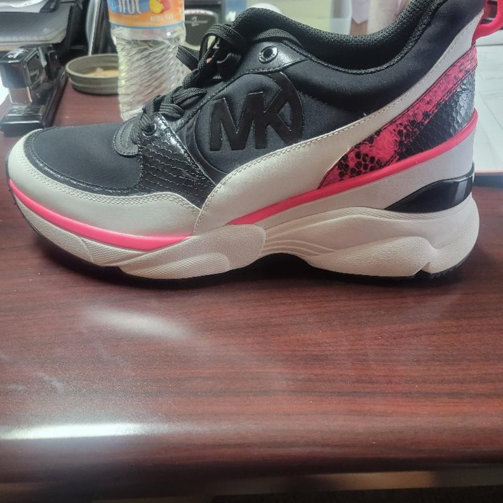 Michael Kors Platform Sneakers Size 10 NWOT
